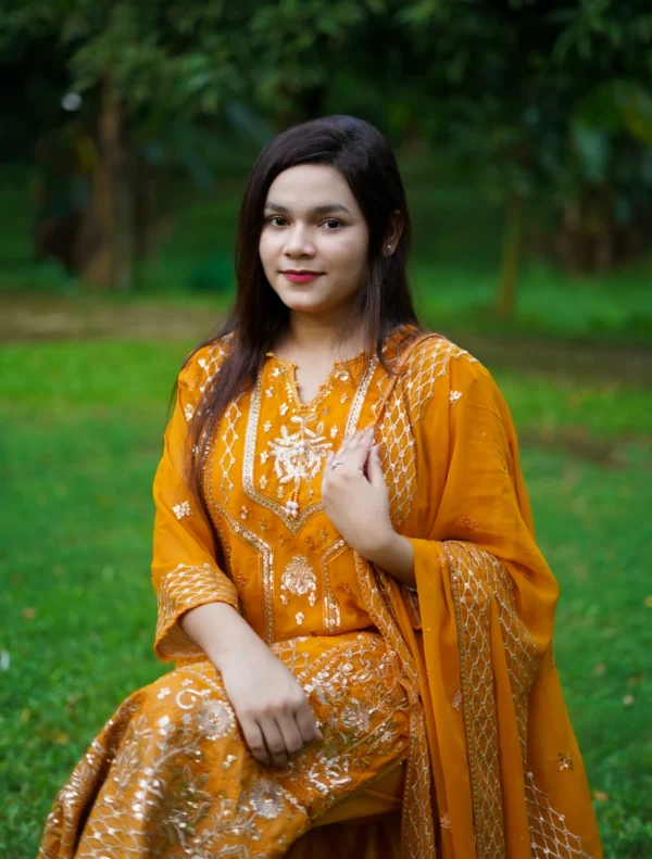 Pakistani Yellow Dress. - Image 5