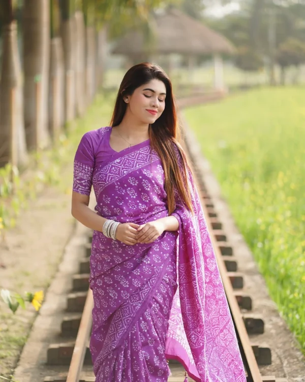 Falgun Batik Silk Sharee - Image 4